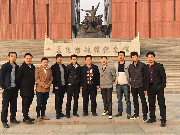 源碼太陽(yáng)能路燈，太陽(yáng)能路燈廠家，太陽(yáng)能路燈價(jià)格